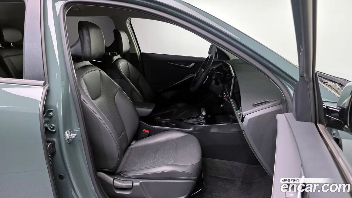 Kia Niro — фото 10