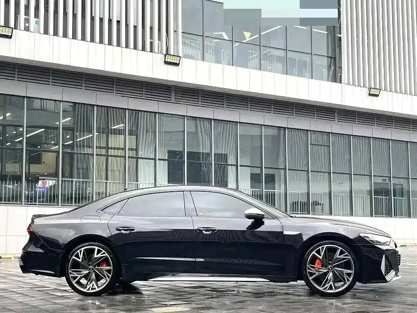 Audi A7L — фото 5