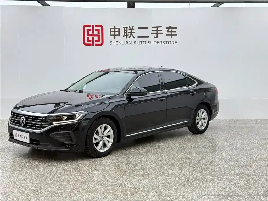 Volkswagen Passat — фото 1