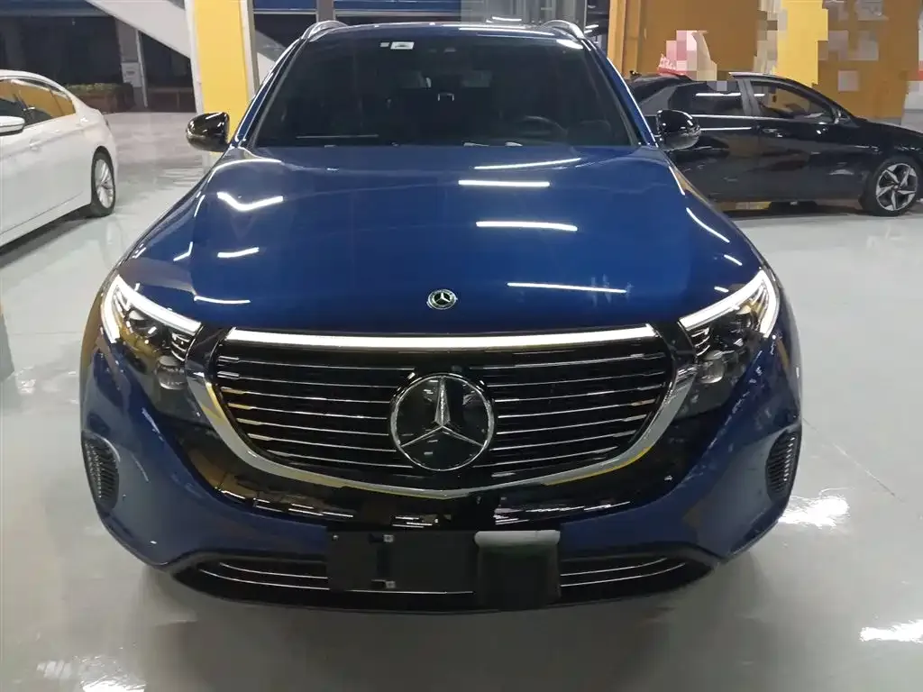 Mercedes-Benz EQC — фото 3