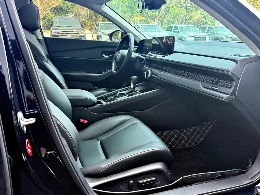 Honda Accord — фото 10