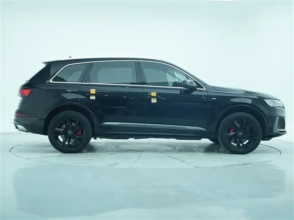 Audi Q7 — фото 9