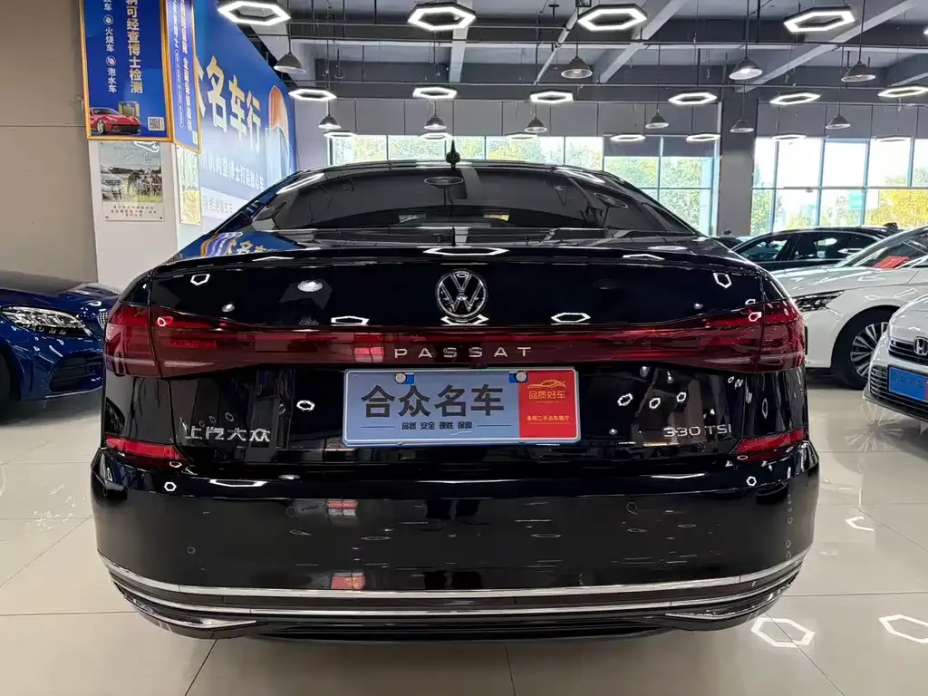 Volkswagen Passat — фото 4