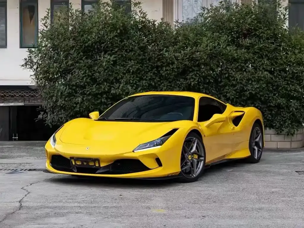 Ferrari F8 — фото 1