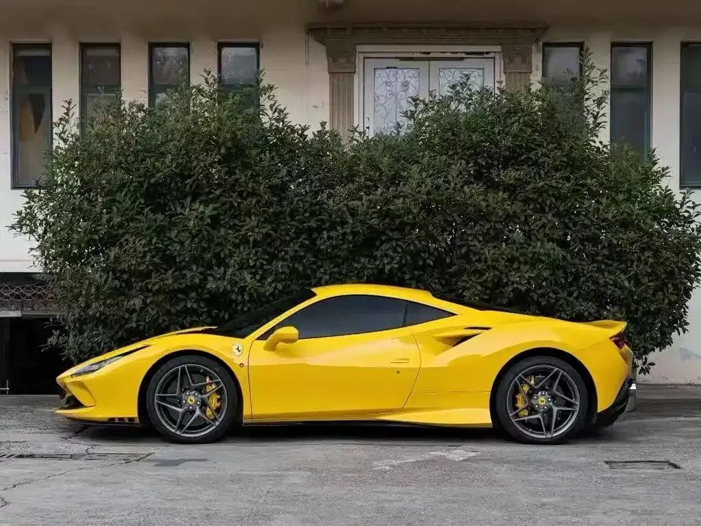 Ferrari F8 — фото 6