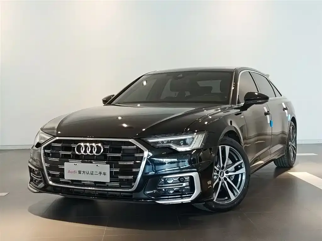 Audi A6L — фото 1