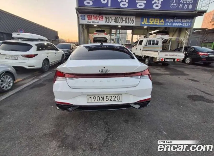 Hyundai AVANTE — фото 2