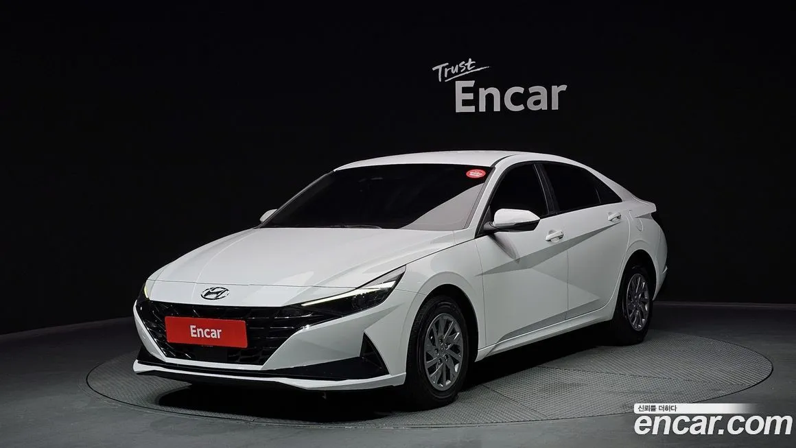 Hyundai AVANTE — фото 1