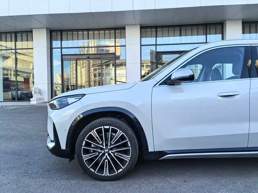 BMW X1 — фото 4