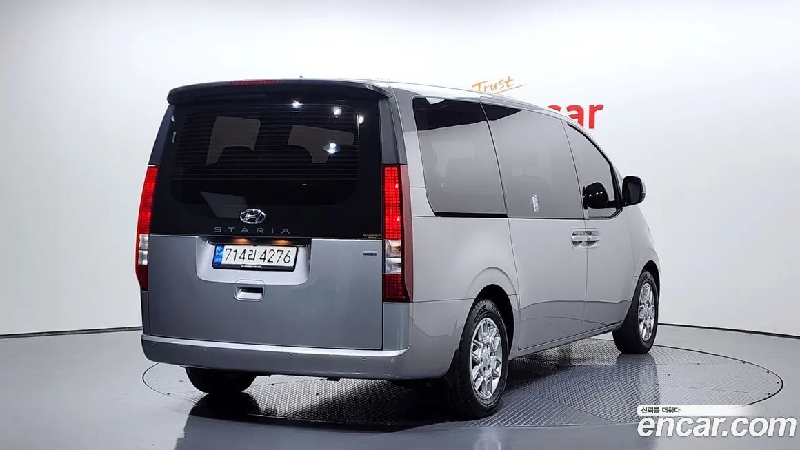 Hyundai Staria — фото 2