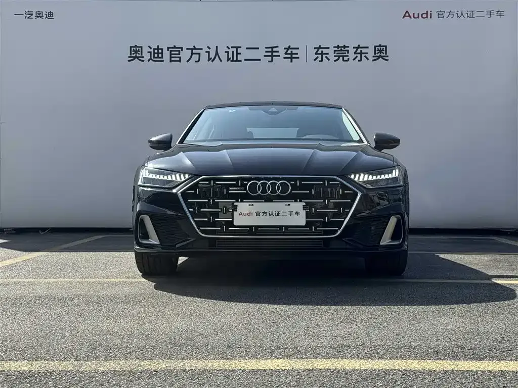 Audi A7L — фото 2