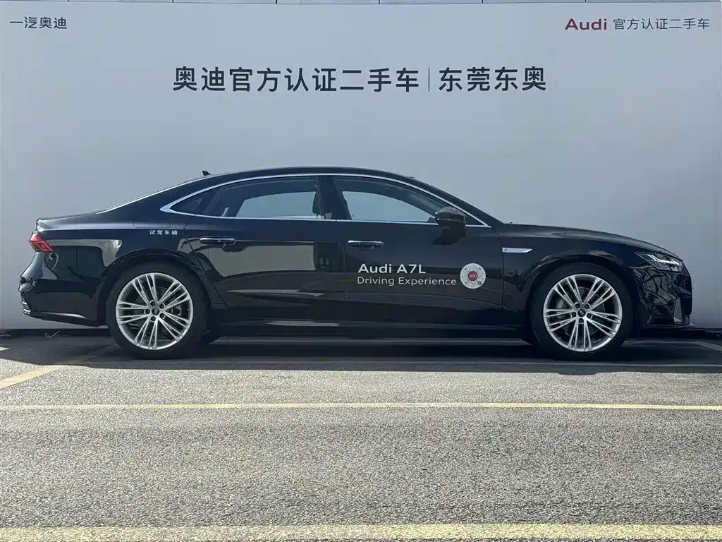 Audi A7L — фото 3