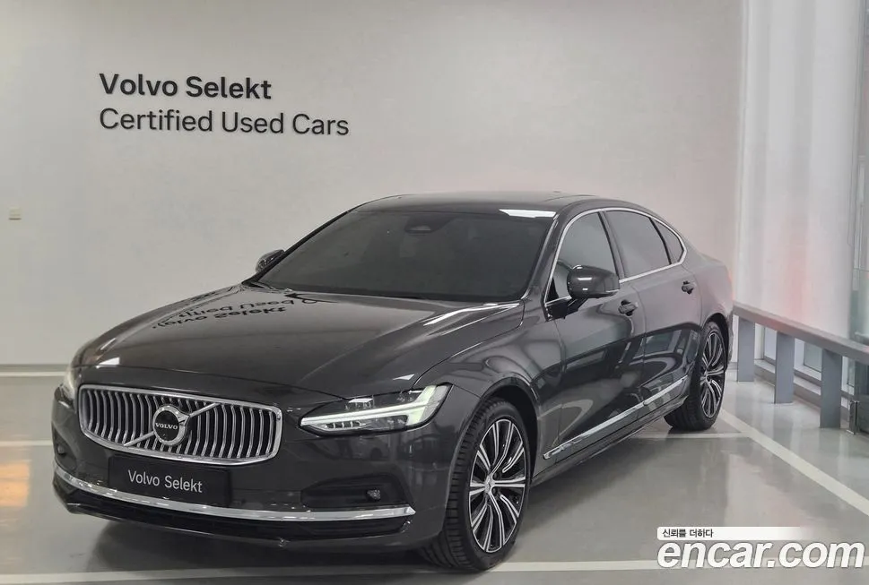 Volvo S90 — фото 1