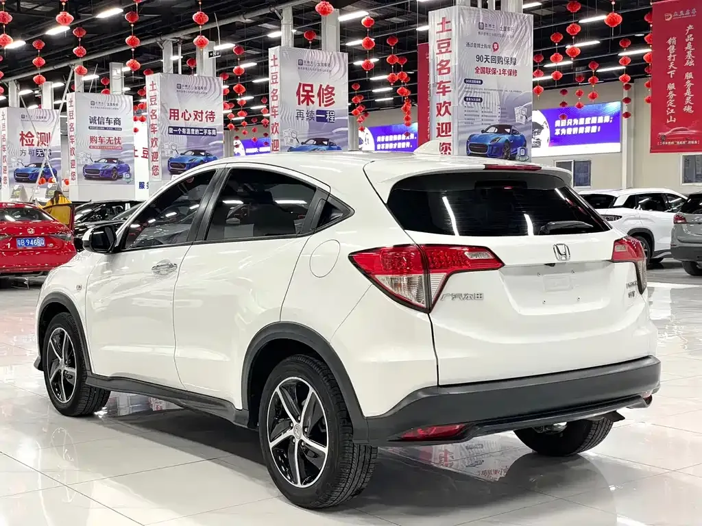 Honda Vezel — фото 4