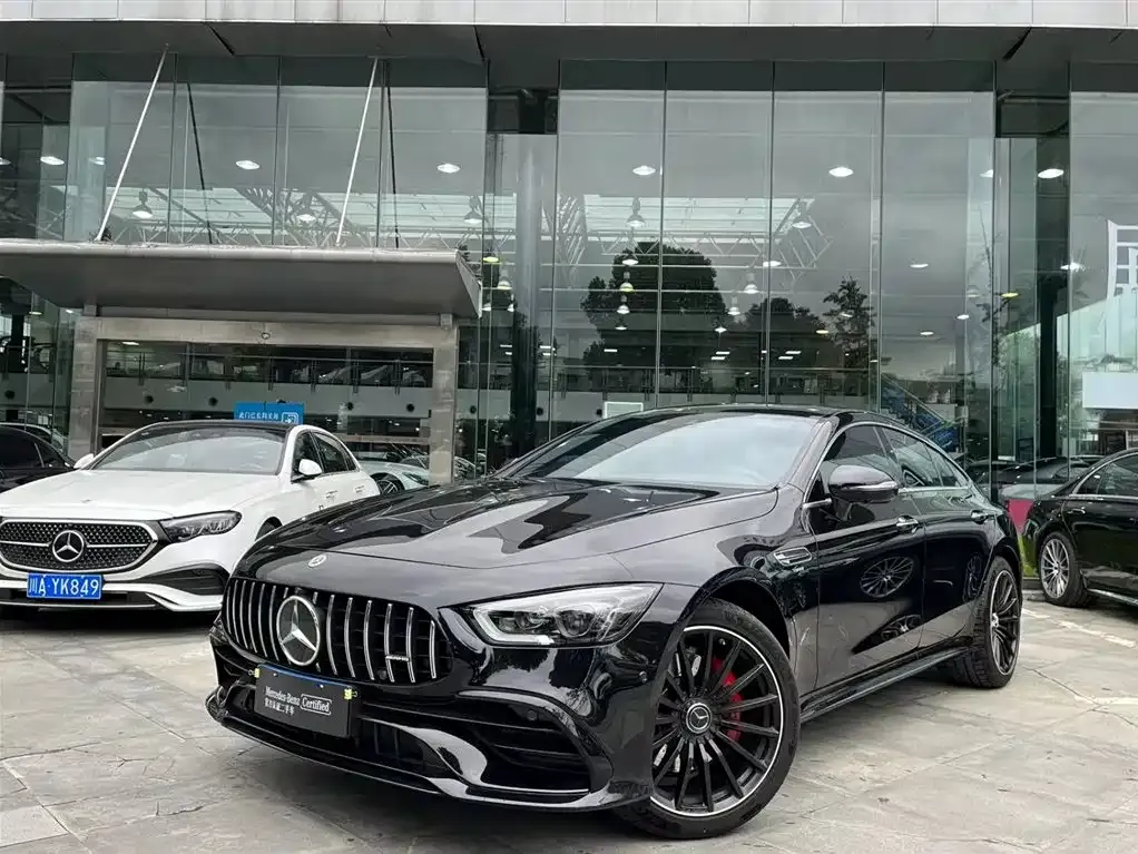 Mercedes-Benz AMG GT — фото 1