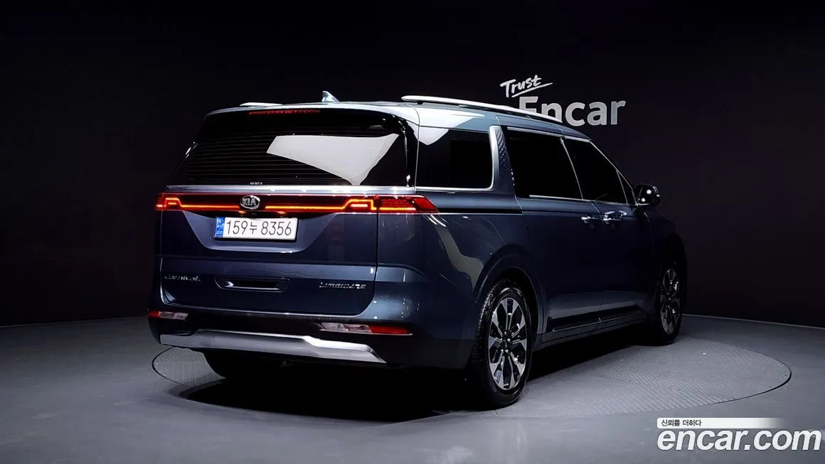 Kia Carnival — фото 2