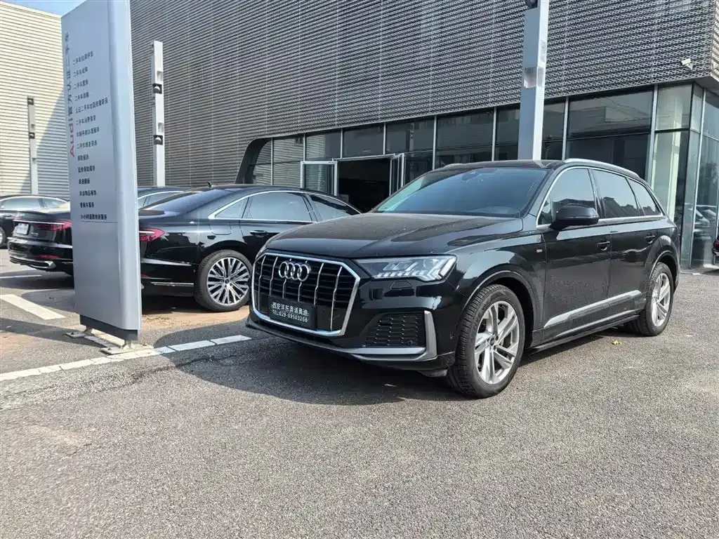 Audi Q7 — фото 2