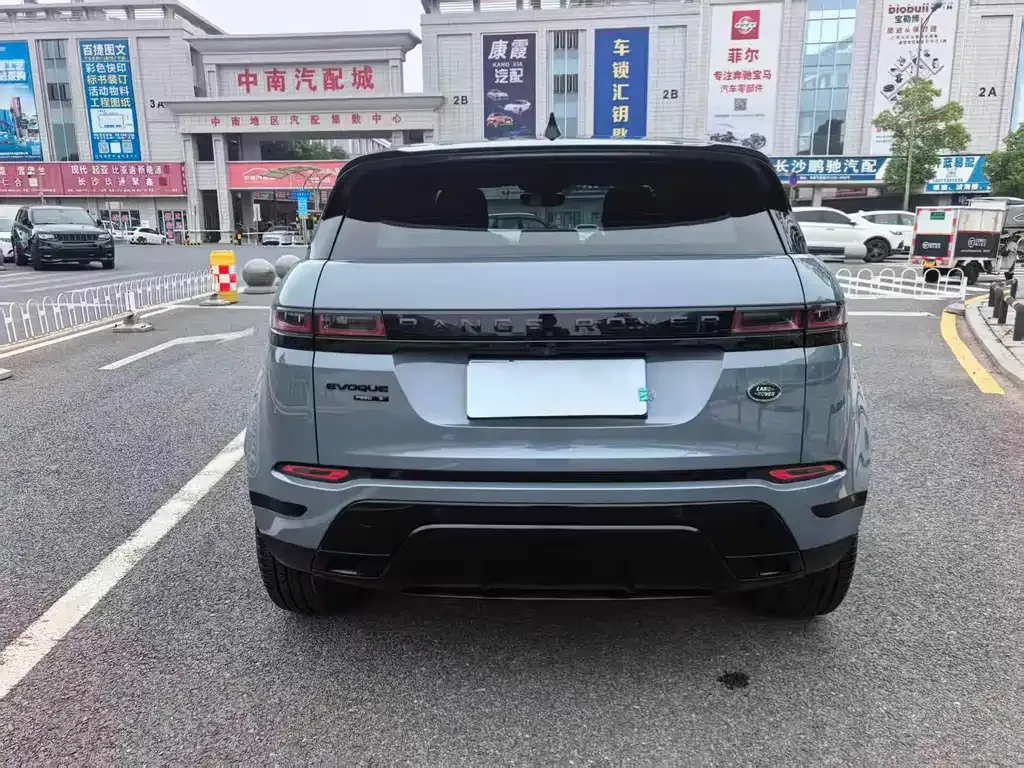 Land Rover Evoque — фото 8