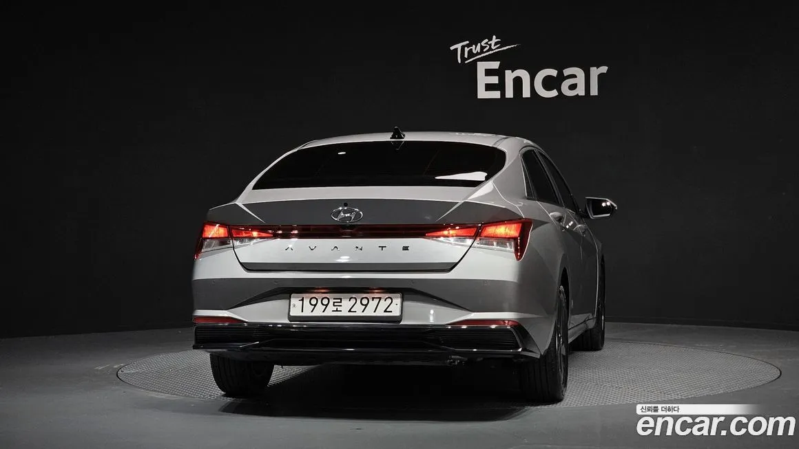 Hyundai AVANTE — фото 4