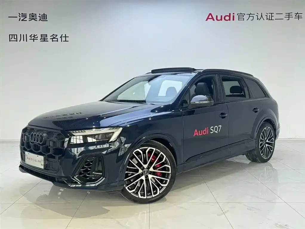 Audi SQ7 — фото 1