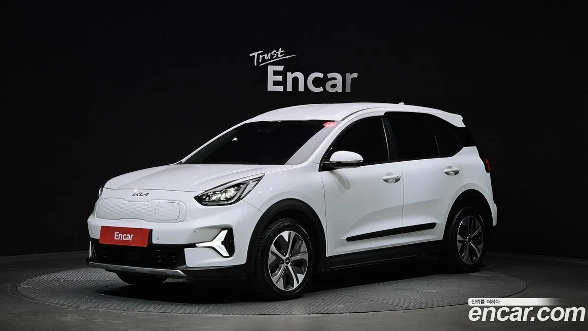 Kia Niro — фото 1