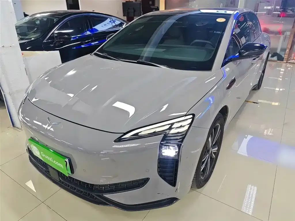 Hongqi EH7 — фото 2