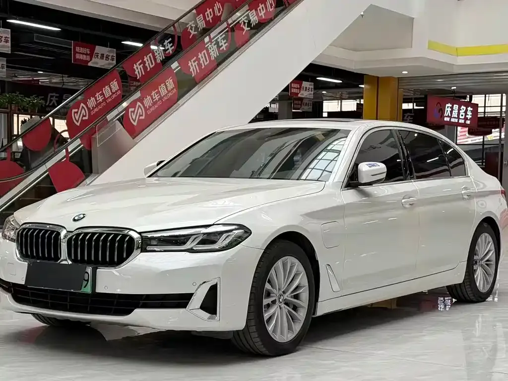 BMW 5 Series New Energy — фото 1