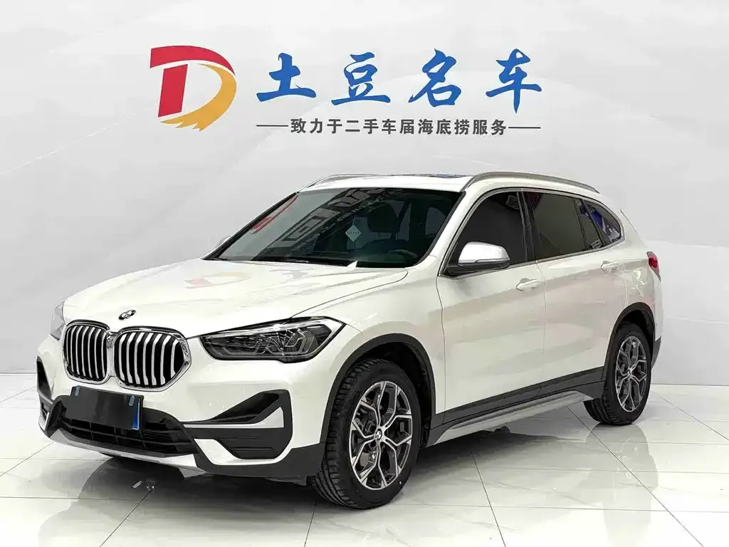 BMW X1 — фото 1