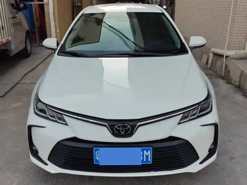 Toyota Corolla — фото 2