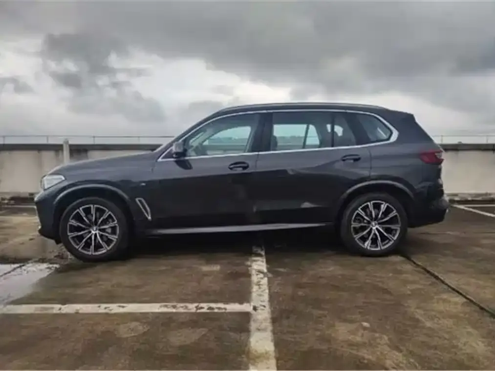 BMW X5 — фото 2