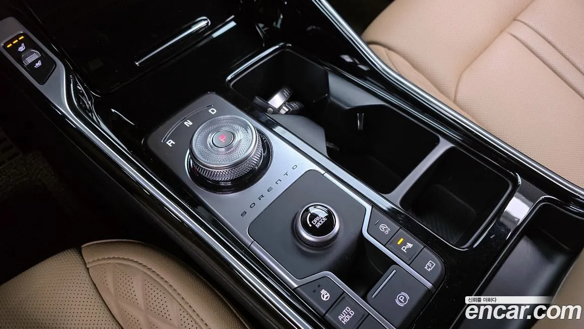 Kia Sorento — фото 9