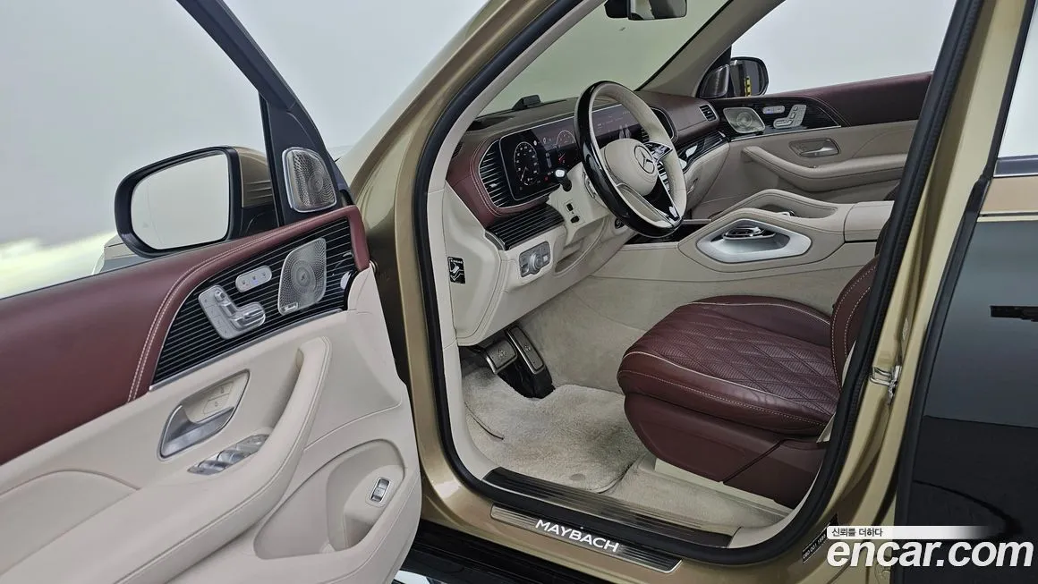 Mercedes-Benz GLS-Class — фото 10