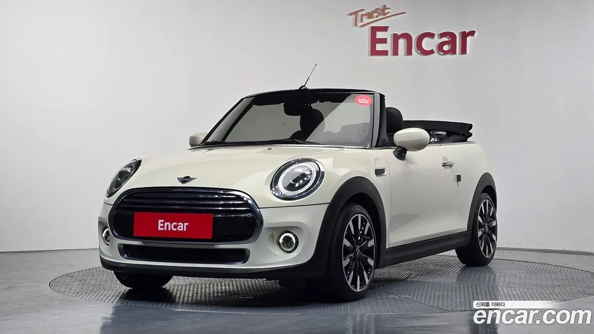 Mini Cooper Convertible — фото 1