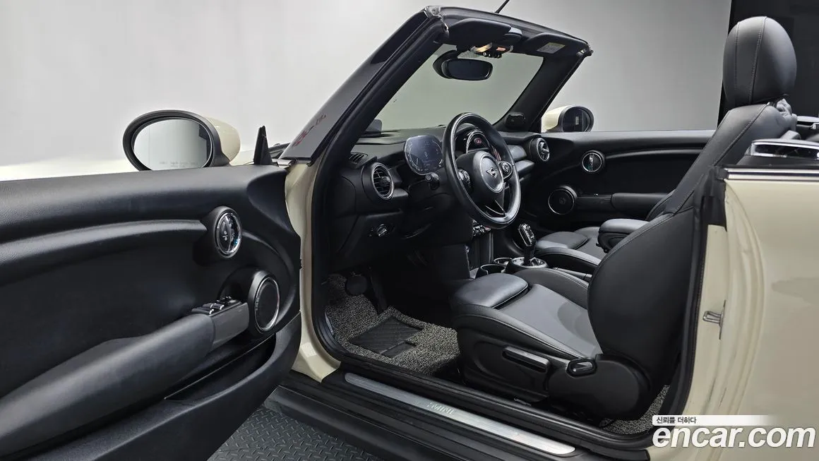 Mini Cooper Convertible — фото 10