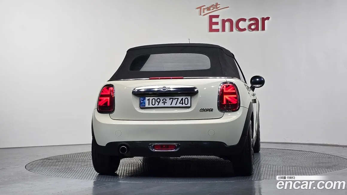 Mini Cooper Convertible — фото 4