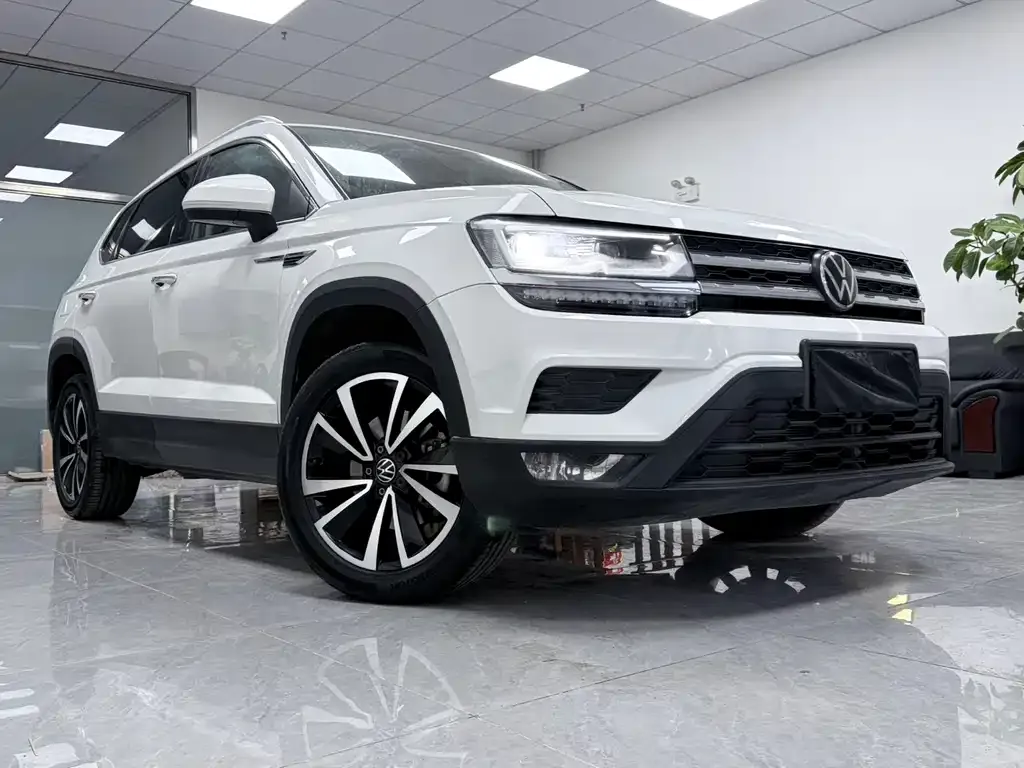Volkswagen Tharu — фото 3