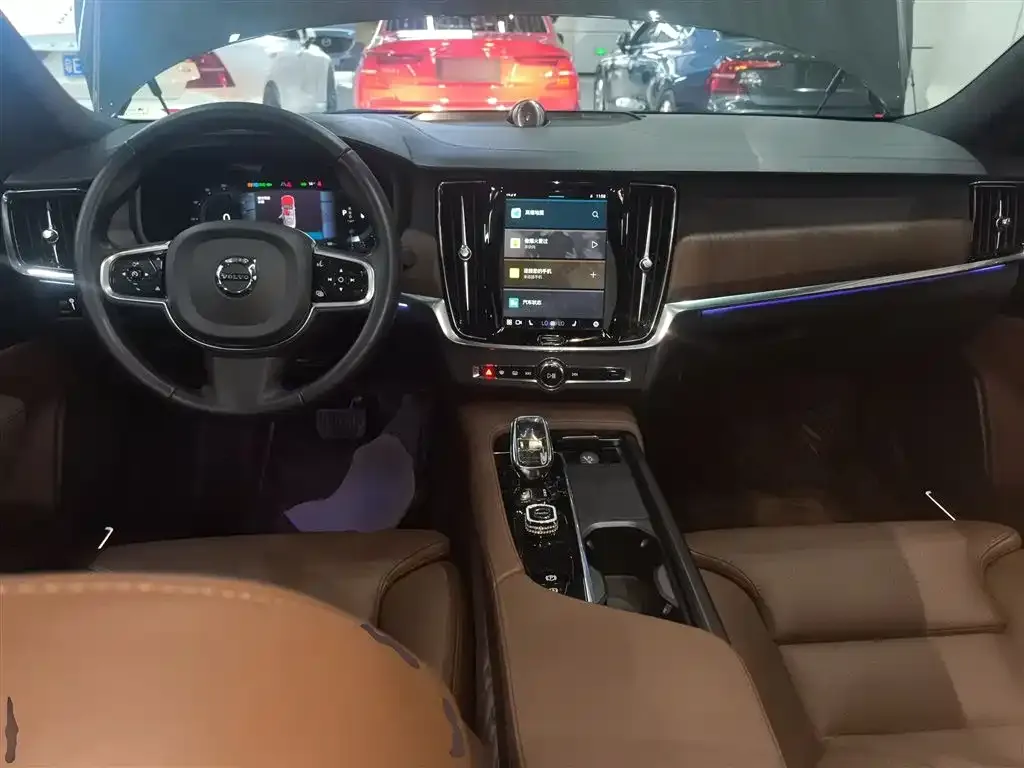 Volvo S90 — фото 10