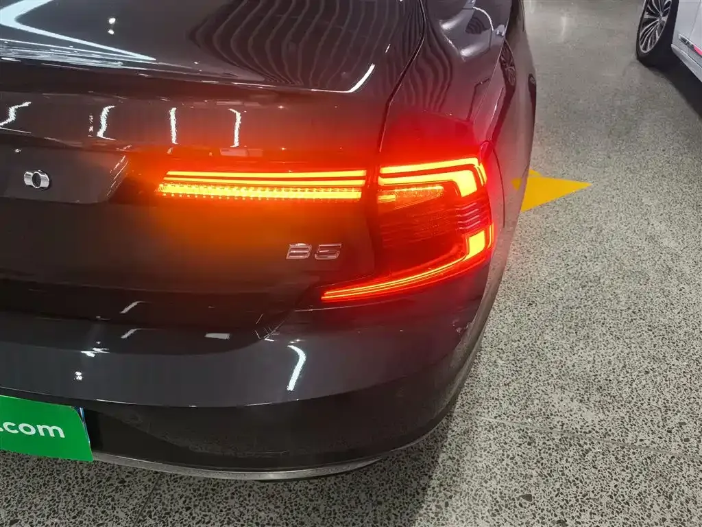 Volvo S90 — фото 8