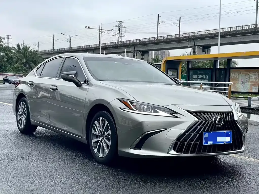 Lexus ES — фото 3