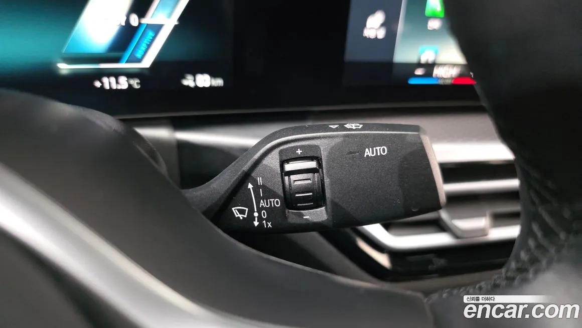 BMW i4 — фото 9