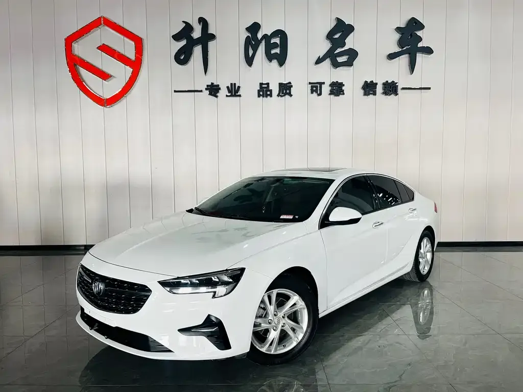 Buick Regal — фото 1