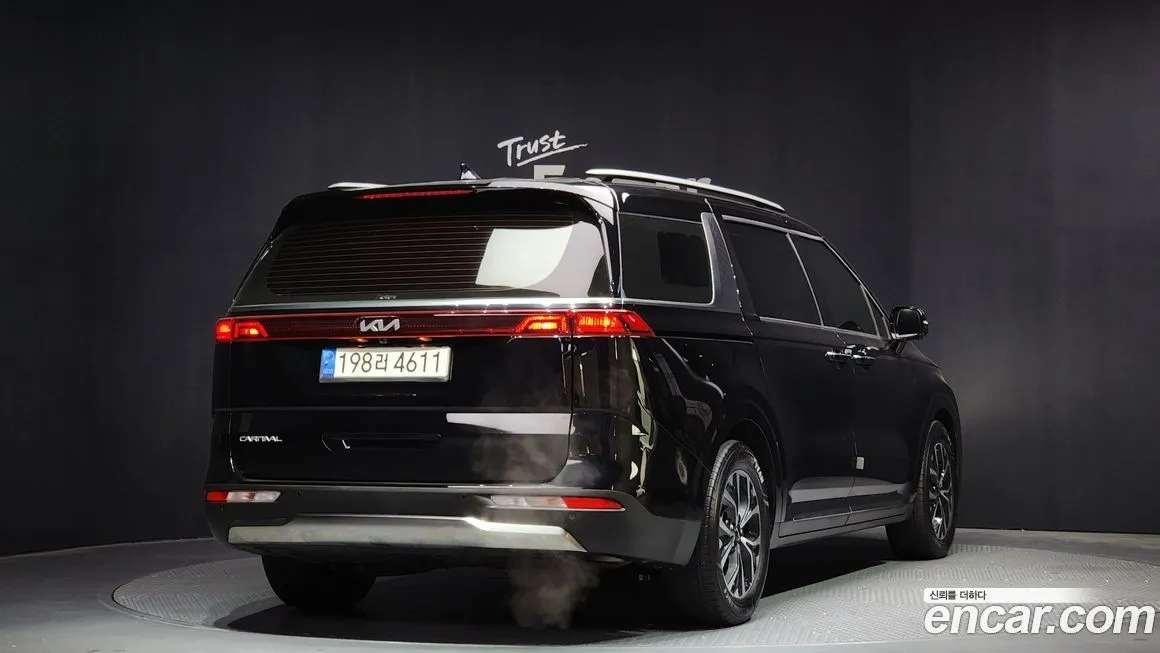 Kia Carnival — фото 2