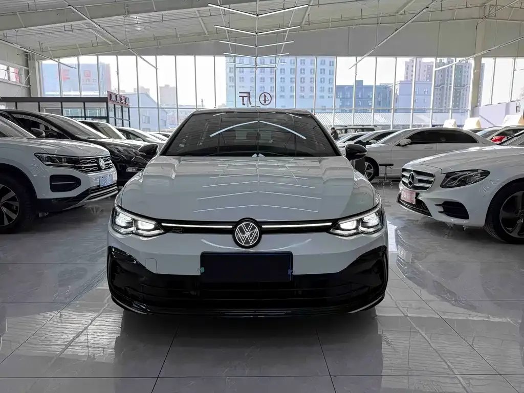 Volkswagen Golf — фото 2