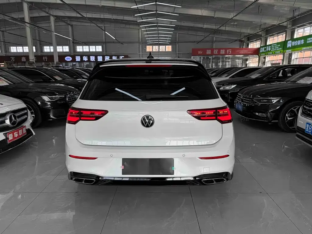 Volkswagen Golf — фото 5