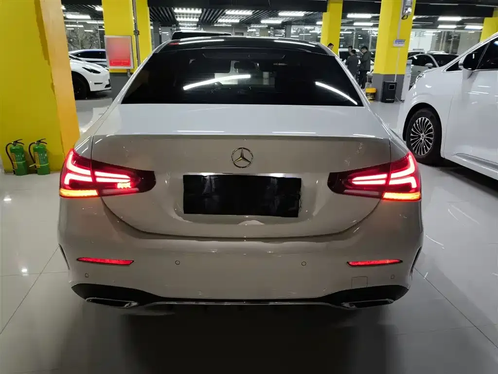 Mercedes-Benz A-Class — фото 6