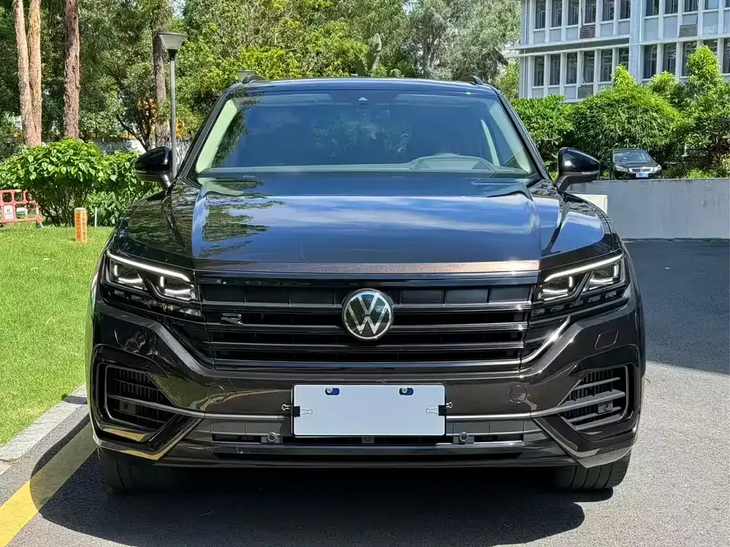 Volkswagen Touareg — фото 3