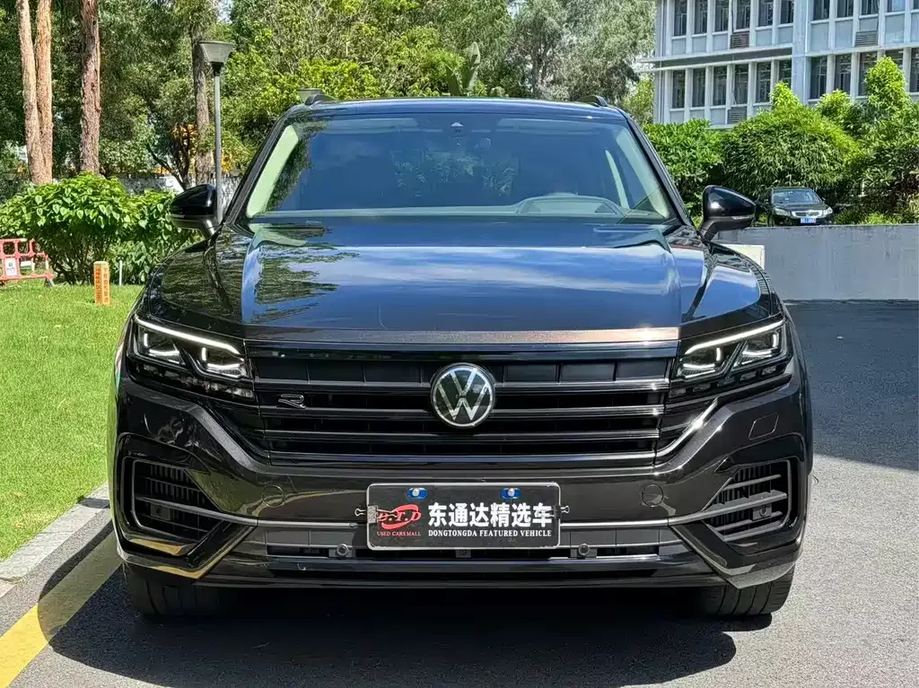 Volkswagen Touareg — фото 4