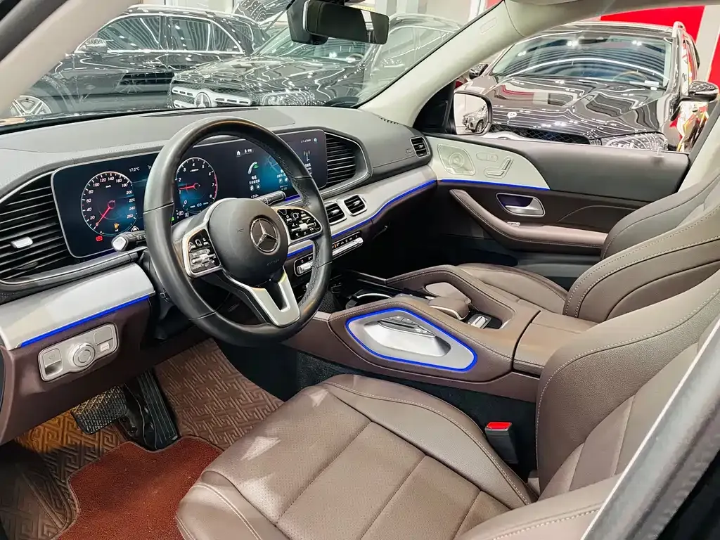 Mercedes-Benz GLE — фото 10