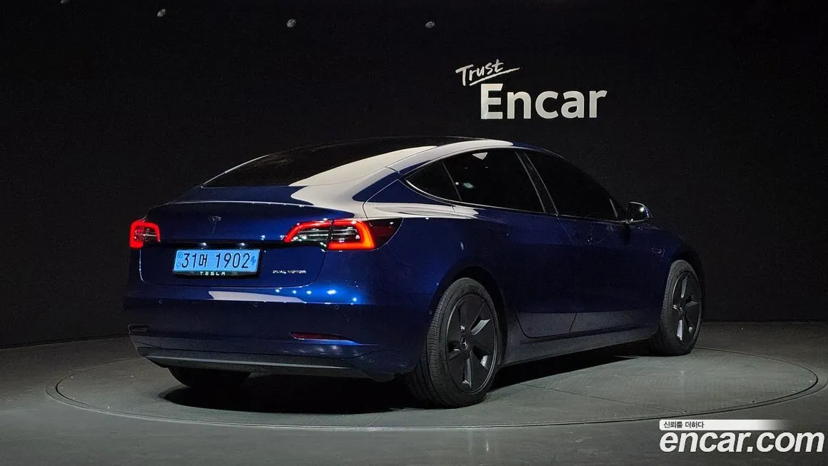 Tesla Model 3 — фото 2
