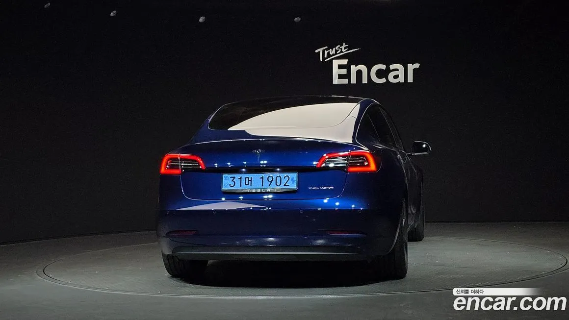 Tesla Model 3 — фото 4